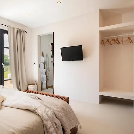 Andresita's Palace State-of-the-art Tropical Villa