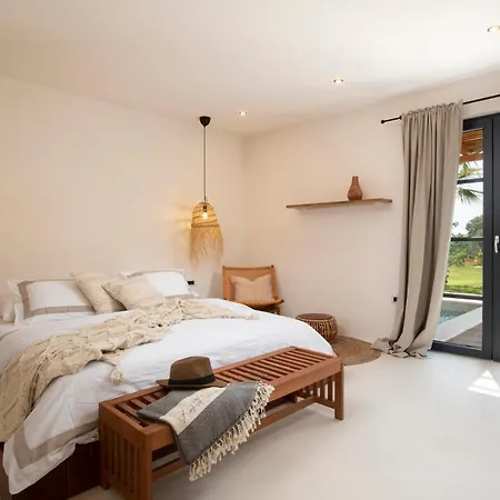 Andresita's Palace State-of-the-art Tropical Villa