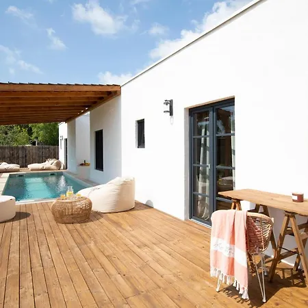 Andresita's Palace State-of-the-art Tropical Bale