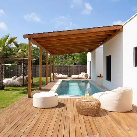 Andresita's Palace State-of-the-art Tropical Bale