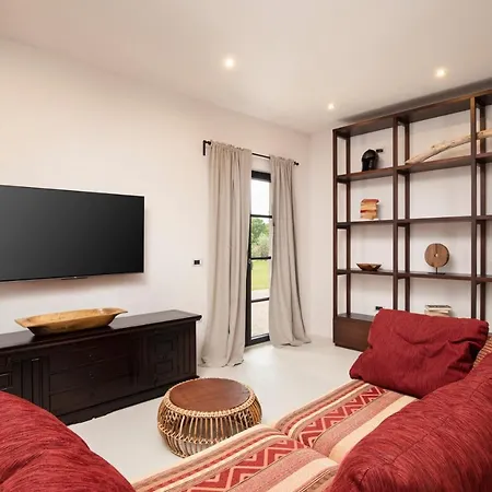 Villa Andresita's Palace State-of-the-art Tropical