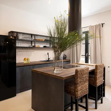 Andresita's Palace State-of-the-art Tropical Villa *