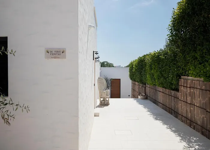 Andresita's Palace State-of-the-art Tropical Villa *